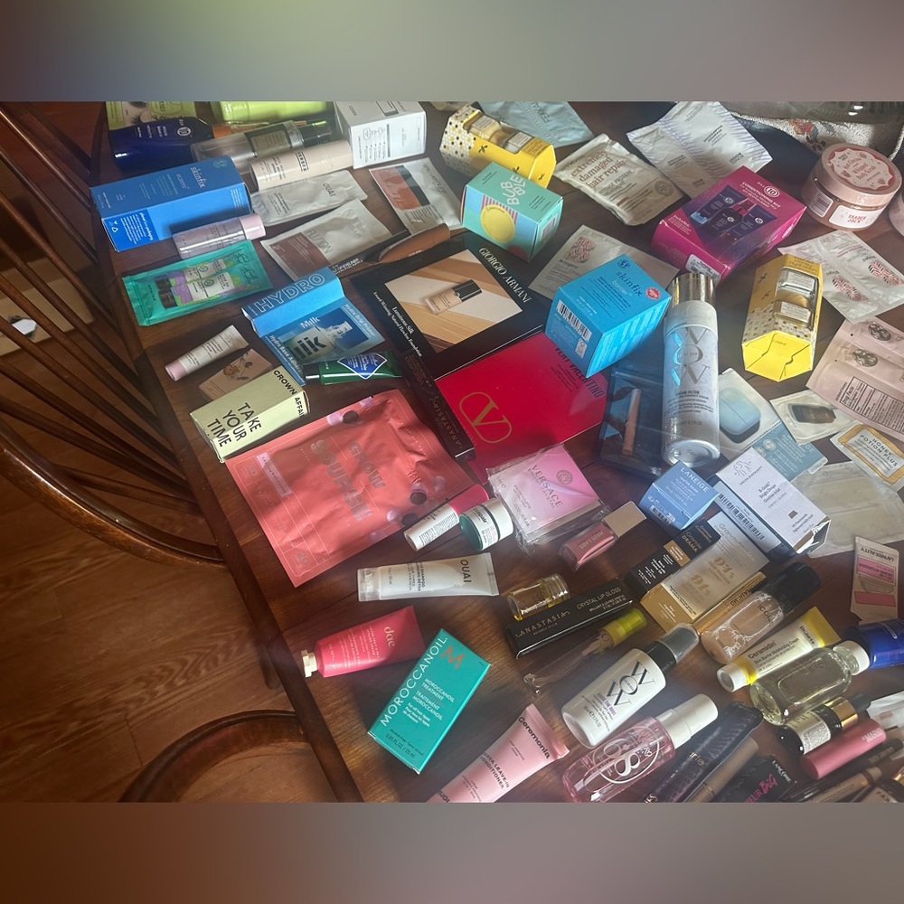 Makeup Mystery Bundle - Picture 13 of 15